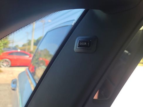 Used 2015 Rolls-Royce Ghost image 35