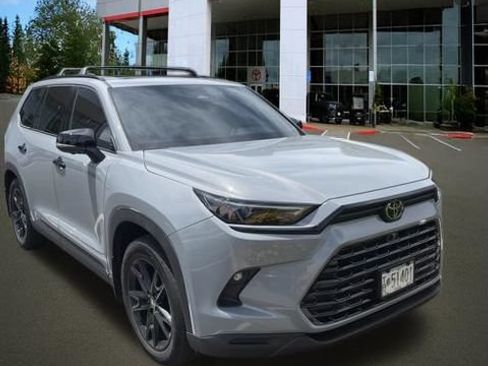 Used 2025 Toyota Grand Highlander AWD Hybrid image 17