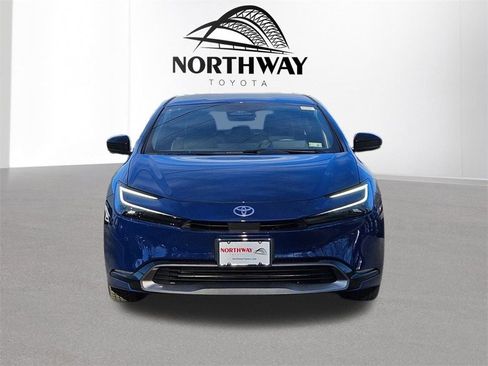 Certified 2025 Toyota Prius Limited image 9