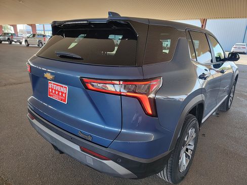 Used 2026 Chevrolet Equinox LT FWD image 8