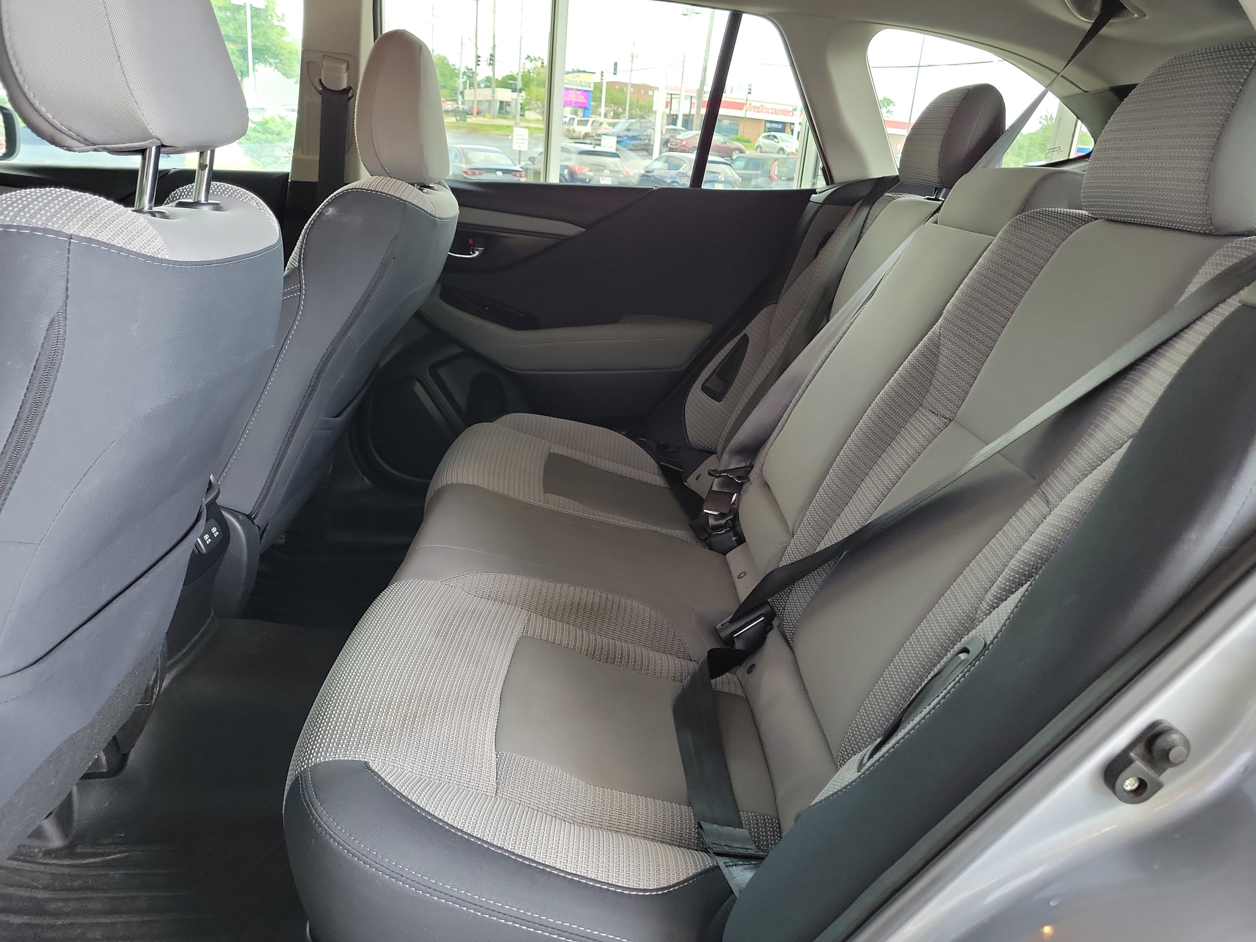 Used 2022 Subaru Outback Premium AWD/4WD image 14