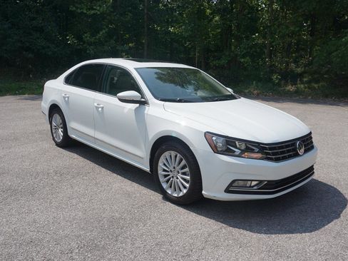 Used 2016 Volkswagen Passat 1.8T SE image 7