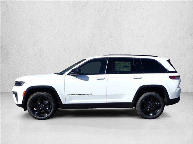 New 2027 Jeep Grand Cherokee Limited w/ Limited Altitude Package AWD/4WD image 2