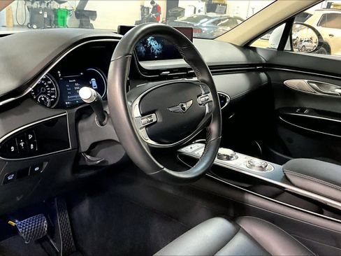 Used 2025 Genesis GV70 2.5T image 18