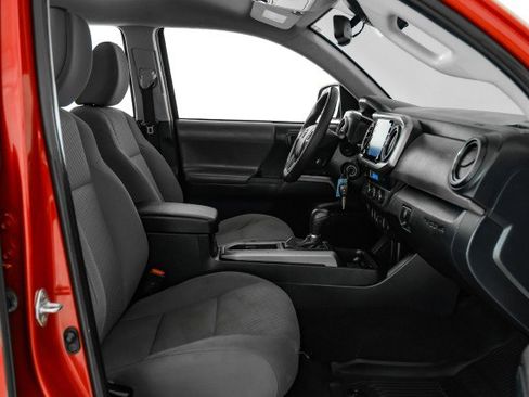 Used 2021 Toyota Tacoma SR5 image 28