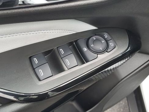 Certified 2025 Chevrolet Trax LT w/ Driver Confidence Package image 15