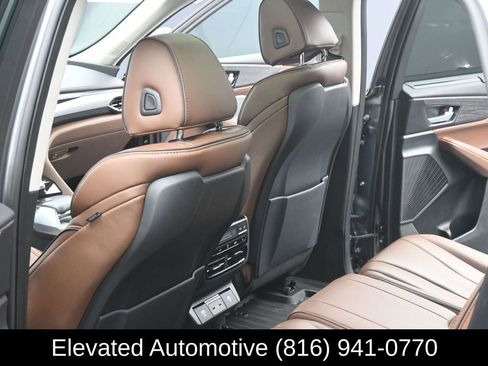 Used 2023 Acura MDX SH-AWD w/ Advance Package image 21