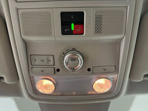 Used 2022 Volkswagen Passat 2.0T SE image 23