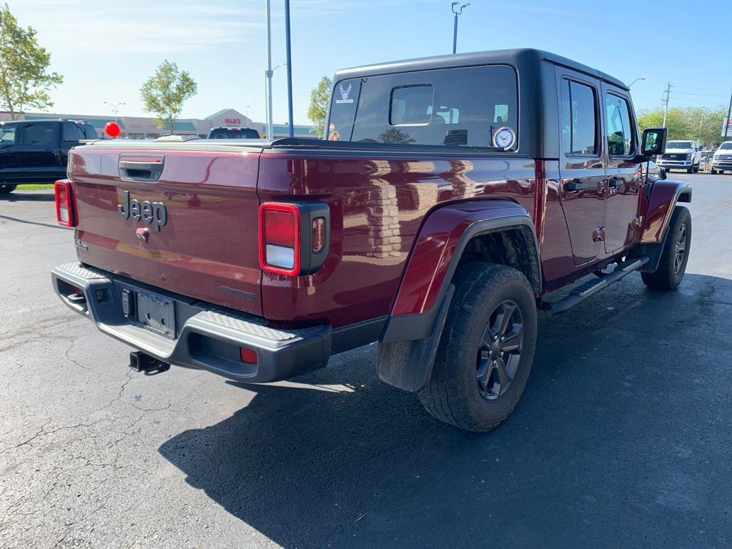 Used 2021 Jeep Gladiator Sport AWD/4WD image 3