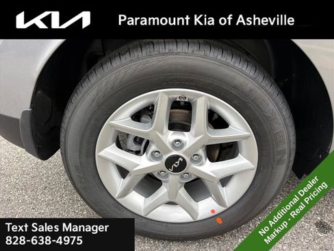 New 2025 Kia Soul LX image 30