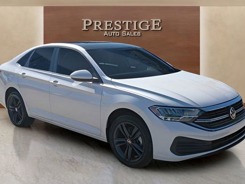 Used 2023 Volkswagen Jetta SE image 9