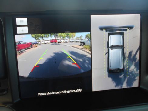 Used 2022 Ford Bronco Badlands image 13