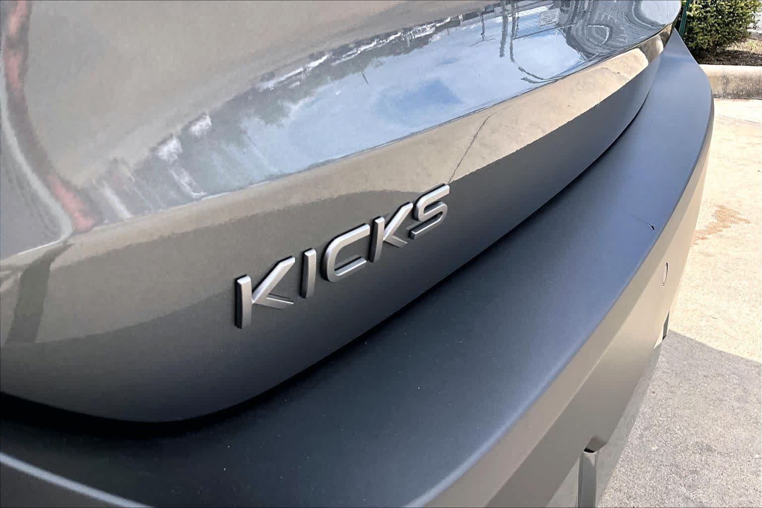 Certified 2026 Nissan Kicks SV w/ Charging Package FWD image 30