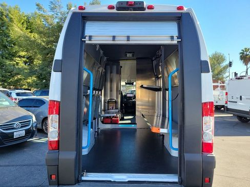 New 2024 RAM ProMaster 3500 w/ Delivery Van Package FWD image 12
