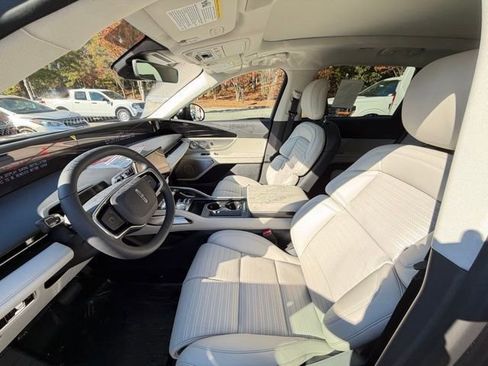 New 2026 Lincoln Nautilus Reserve image 15