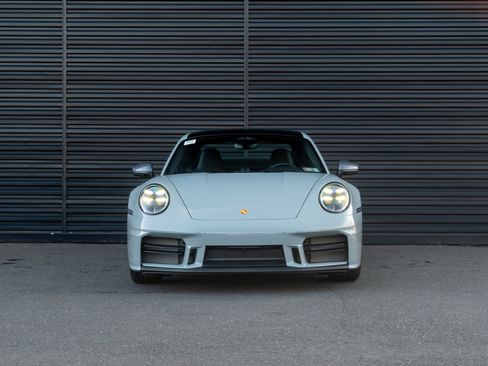 New 2026 Porsche 911 Carrera T image 11