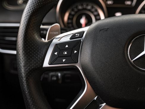 Used 2015 Mercedes-Benz GL 63 AMG 4MATIC w/ Accessory Chrome Package image 16