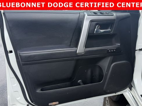 Used 2022 Toyota 4Runner Limited RWD image 9