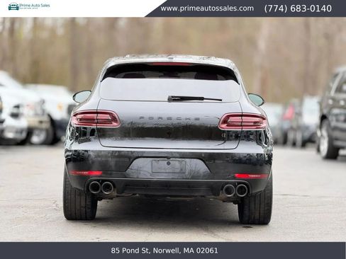 Used 2018 Porsche Macan Turbo AWD/4WD image 9