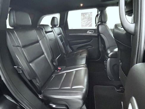 Used 2018 Jeep Grand Cherokee Limited image 18