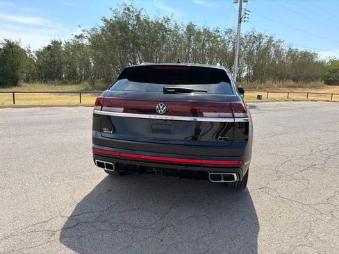 Used 2024 Volkswagen Atlas Cross Sport SEL Premium R-Line AWD/4WD image 6