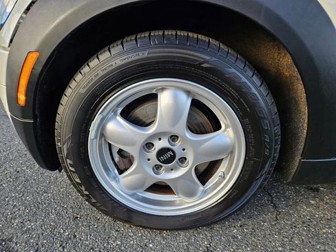 Used 2009 MINI Cooper Clubman Hardtop image 8