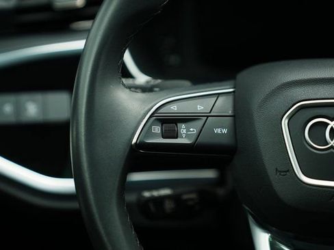 Used 2025 Audi Q3 2.0T Premium image 31