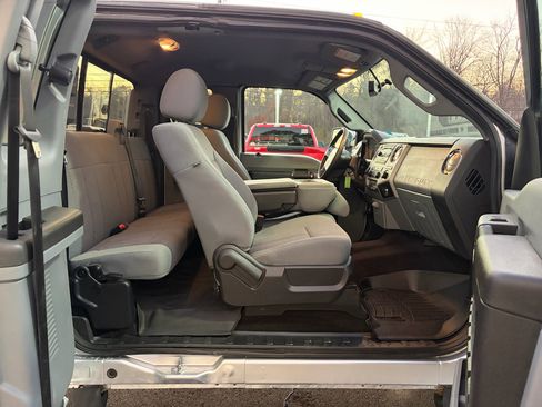 Used 2016 Ford F250 XLT w/ XLT Premium Package image 42