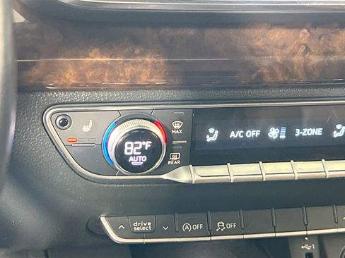 Used 2019 Audi Q5 2.0T Premium w/ Convenience Package image 19