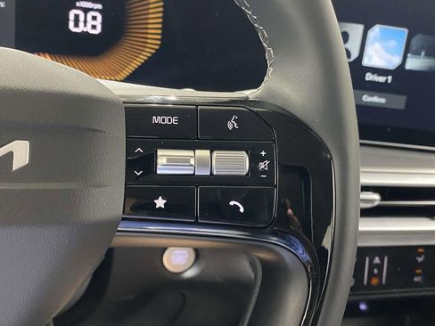New 2026 Kia Sorento LX FWD image 21