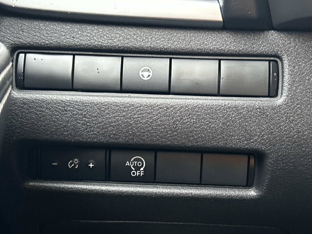 Certified 2023 Nissan Rogue SV AWD/4WD image 19