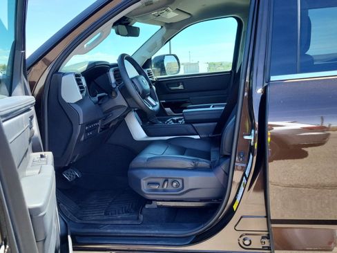 Used 2023 Toyota Tundra Limited w/ TRD Off-Road Package AWD/4WD image 7