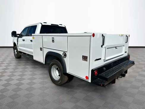 New 2026 Ford F350 XL w/ XL Chrome Package image 4