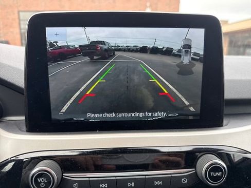 Certified 2022 Ford Escape SEL image 25