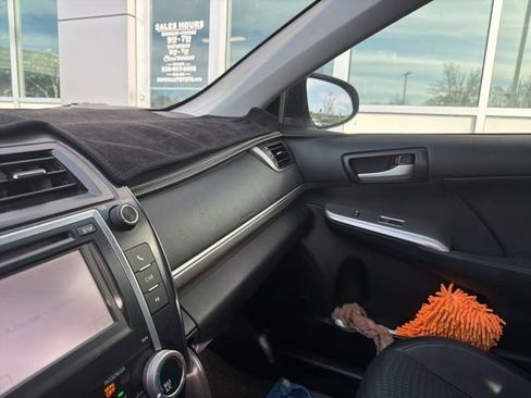 Used 2013 Toyota Camry SE image 9