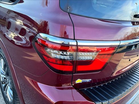 Certified 2022 Nissan Armada Platinum w/ Captain's Chairs Package image 34