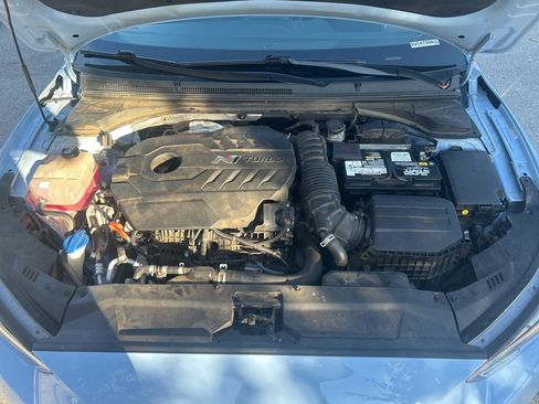 Used 2022 Hyundai Veloster N image 28