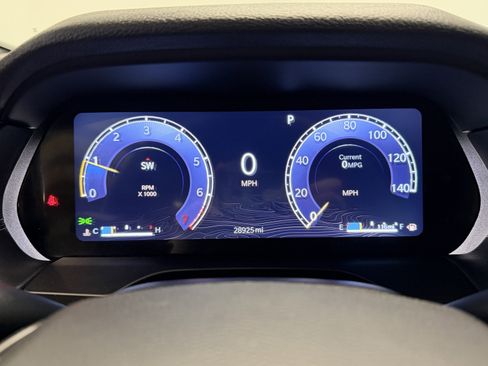 Used 2024 Jeep Grand Cherokee L Altitude image 19