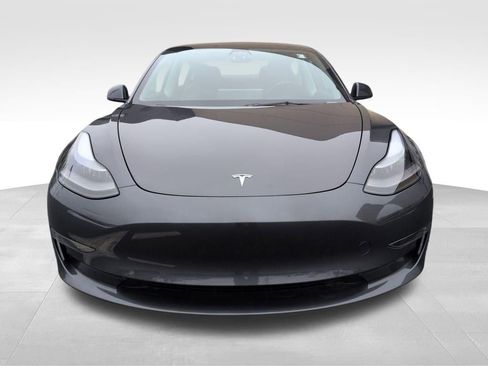 Used 2023 Tesla Model 3 Standard Range image 8