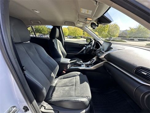 Used 2023 Mitsubishi Eclipse Cross SE image 27