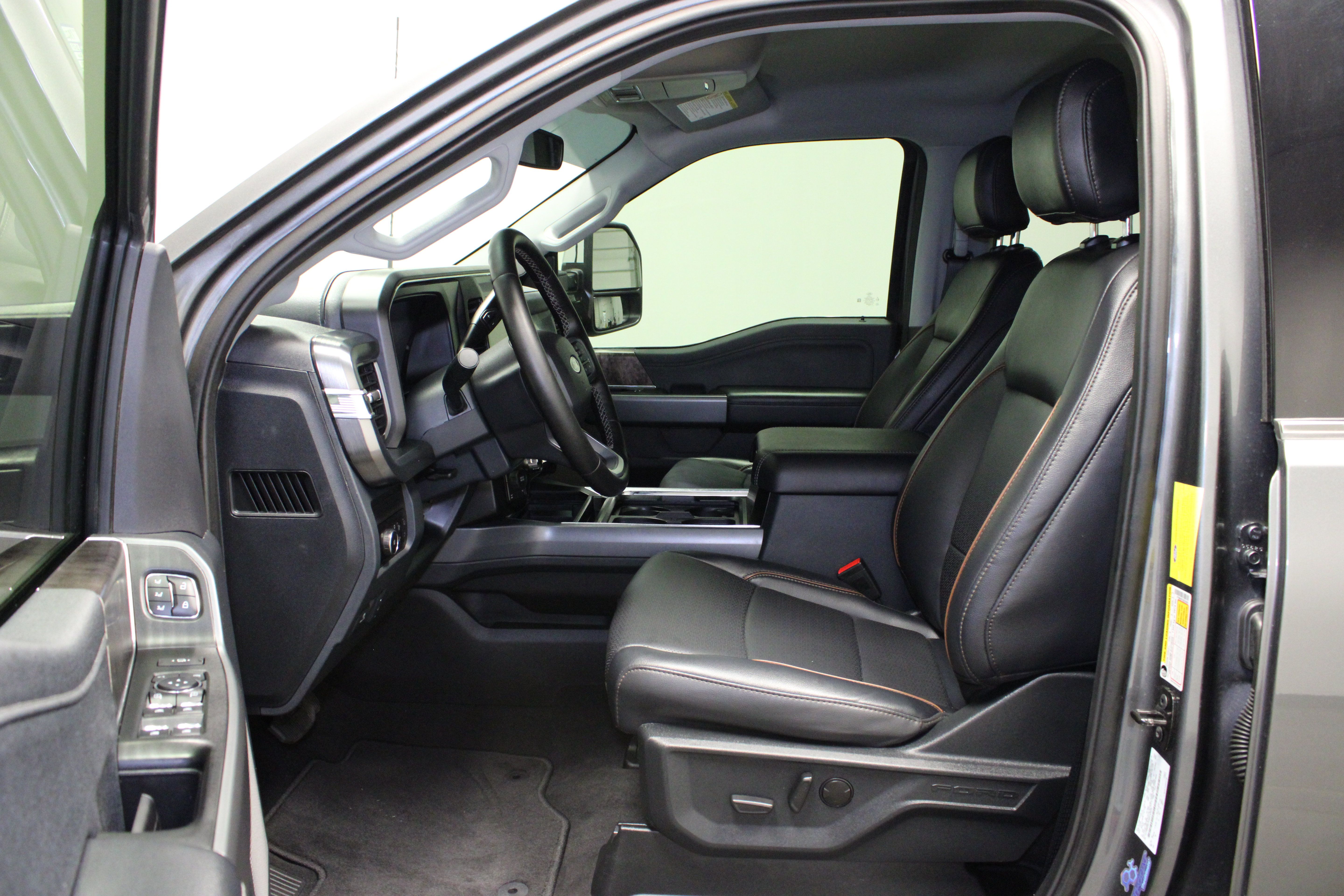 Used 2025 Ford F250 Lariat w/ Chrome Package AWD/4WD image 19