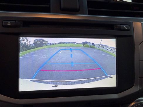 Used 2014 Toyota 4Runner Limited AWD/4WD image 42