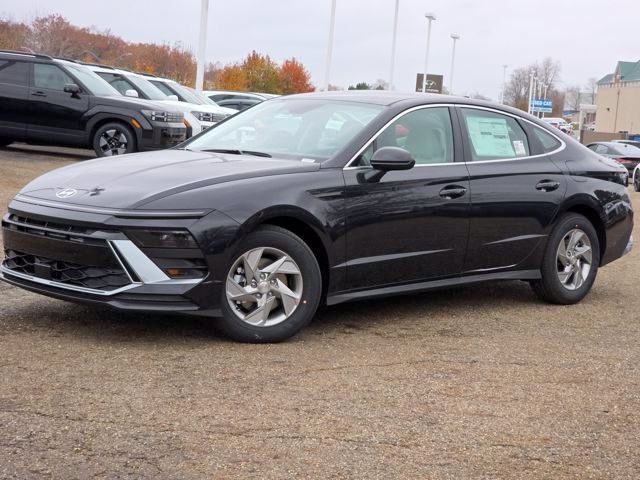 Certified 2026 Hyundai Sonata SE FWD image 3