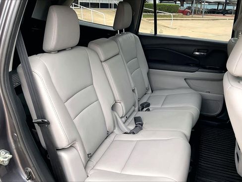 Used 2017 Honda Pilot EX-L image 17