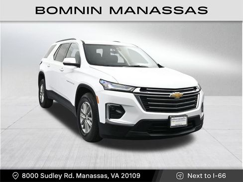 Used 2023 Chevrolet Traverse LT w/ Rear Camera Mirror Package AWD/4WD image 7