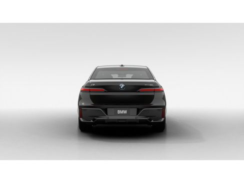 New 2026 BMW i7 eDrive50 w/ M Sport Package image 5