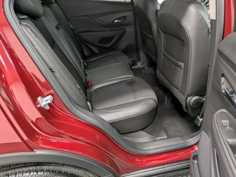 Used 2022 Buick Encore Preferred w/ Safety Package image 26