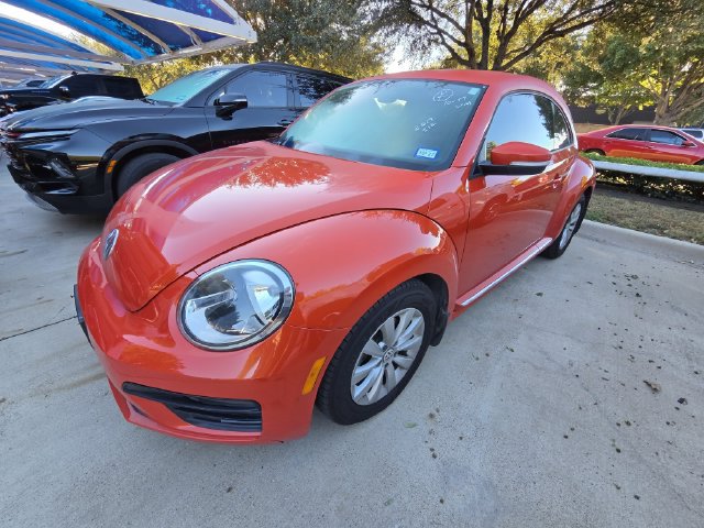 Used 2019 Volkswagen Beetle 2.0T S FWD image 3