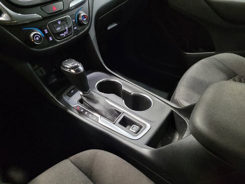 Used 2018 Chevrolet Equinox LT AWD/4WD image 26