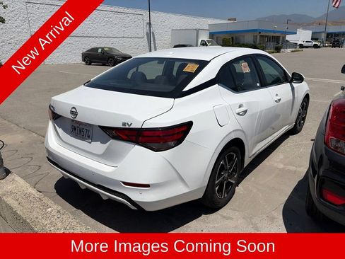 Used 2024 Nissan Sentra SV FWD image 3